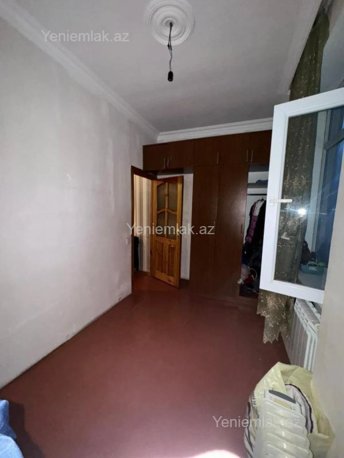 Satılır 1 otaqlı köhnə tikili 38 m²
