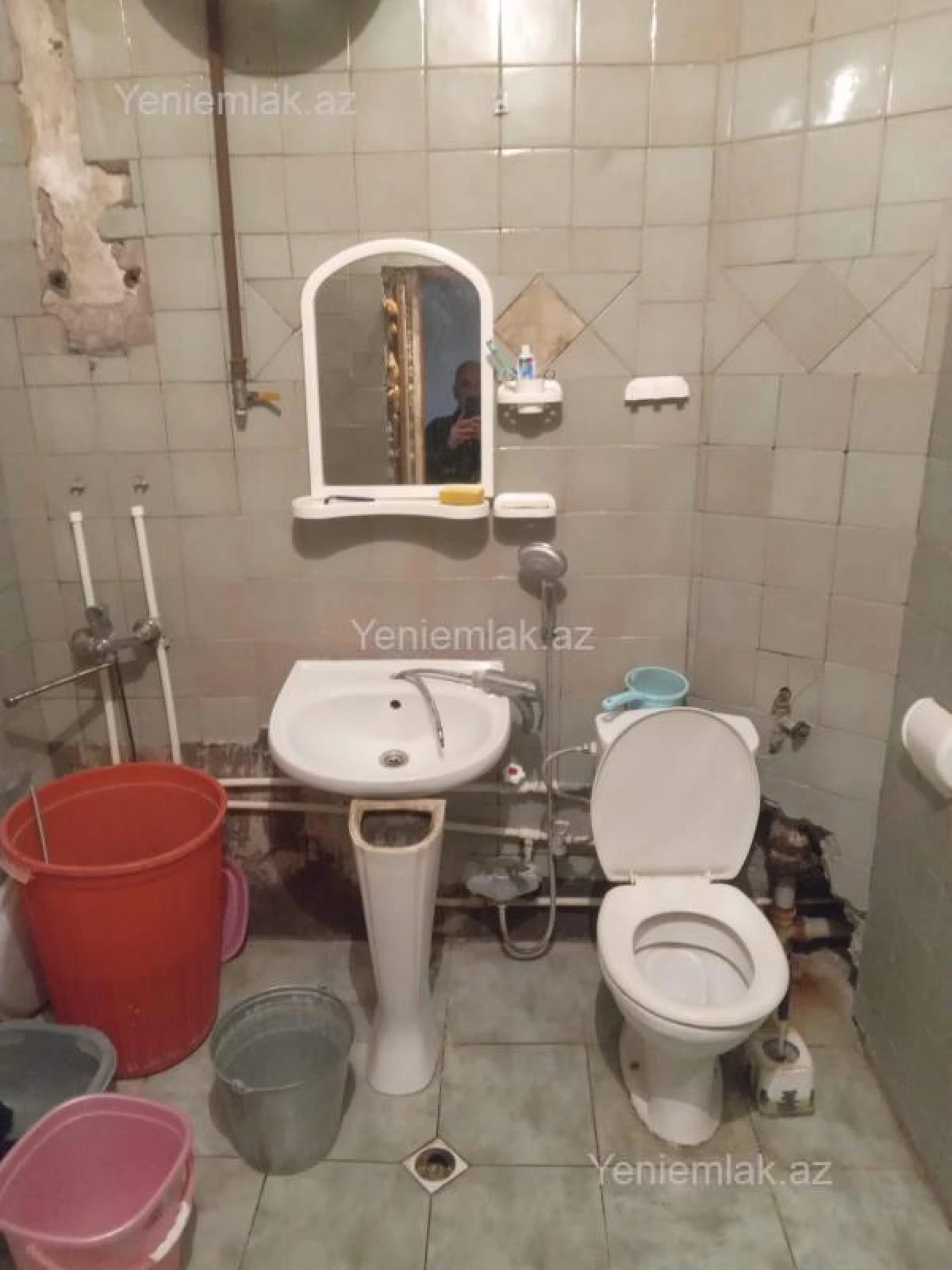 Satılır 1 otaqlı köhnə tikili 38 m²