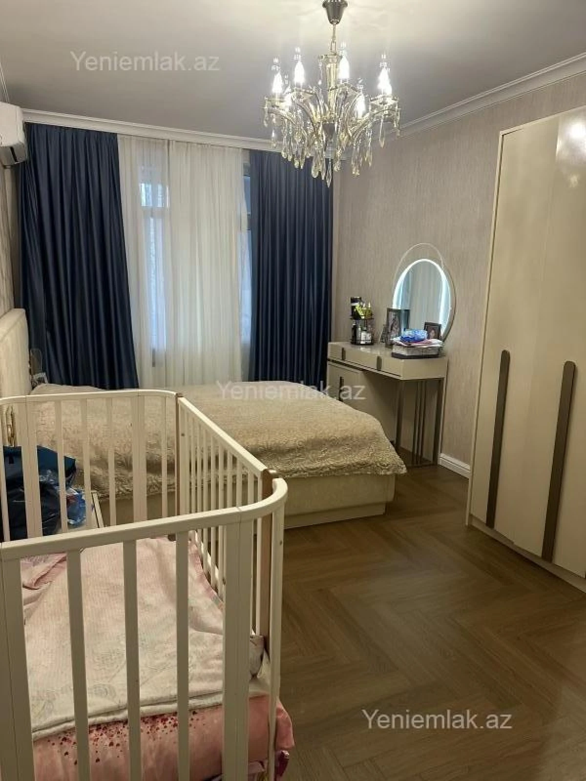 Satılır 4 otaqlı köhnə tikili 100 m²