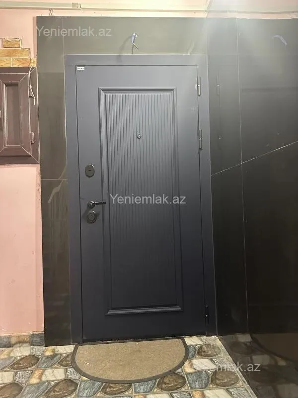 Satılır 4 otaqlı köhnə tikili 100 m²