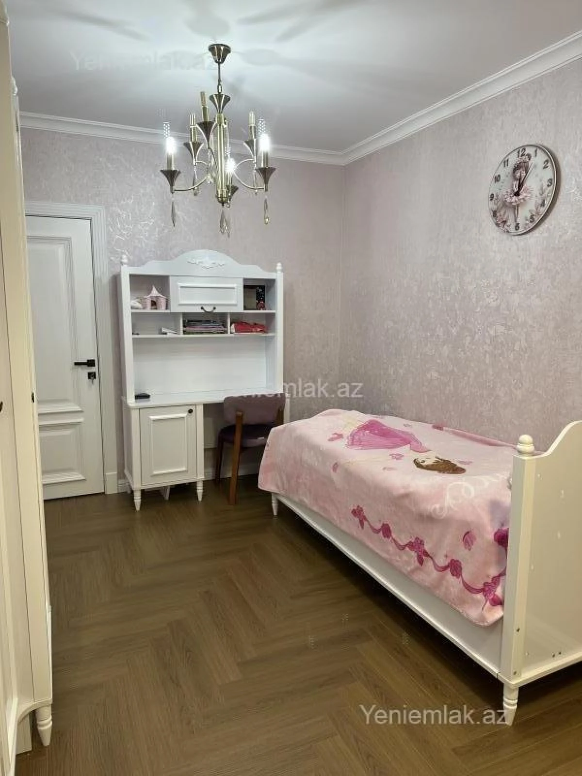 Satılır 4 otaqlı köhnə tikili 100 m²