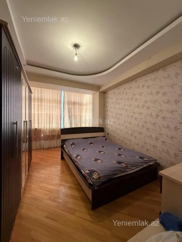 Satılır 3 otaqlı yeni tikili 70 m²