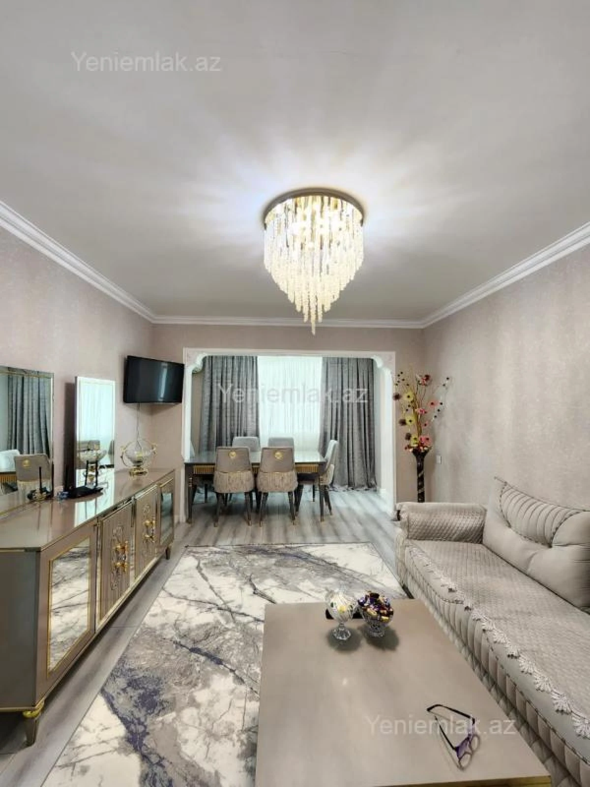 Satılır 4 otaqlı köhnə tikili 96 m²