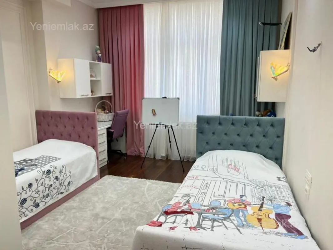 Satılır 4 otaqlı yeni tikili 205 m²