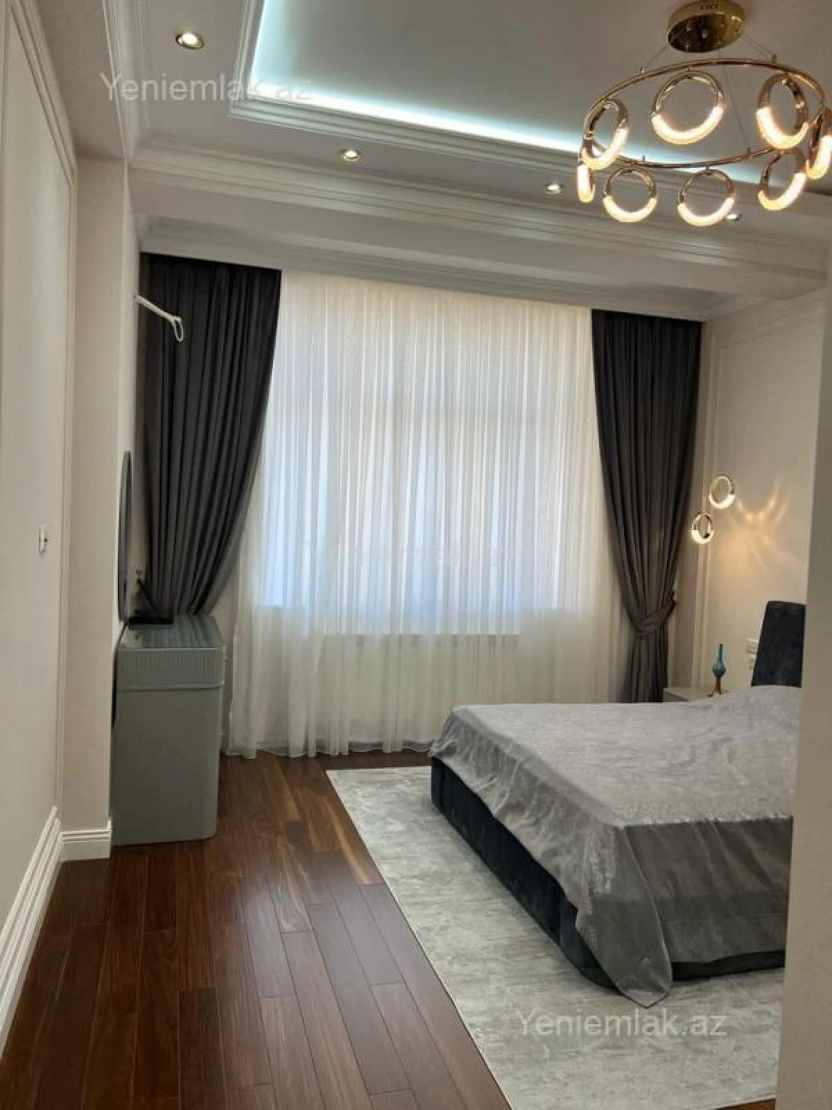 Satılır 4 otaqlı yeni tikili 205 m²