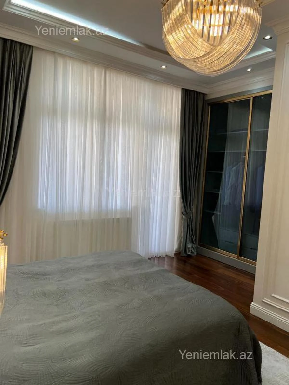 Satılır 4 otaqlı yeni tikili 205 m²