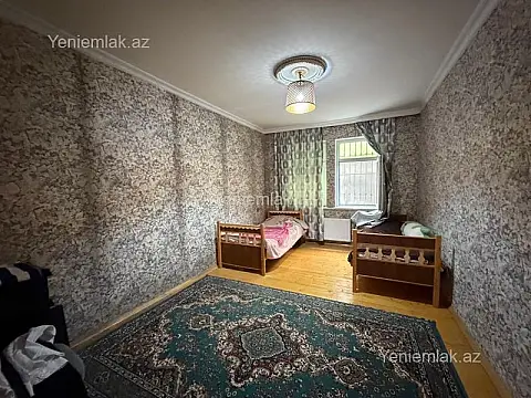 Satılır 7 otaqlı həyət evi 220 m²