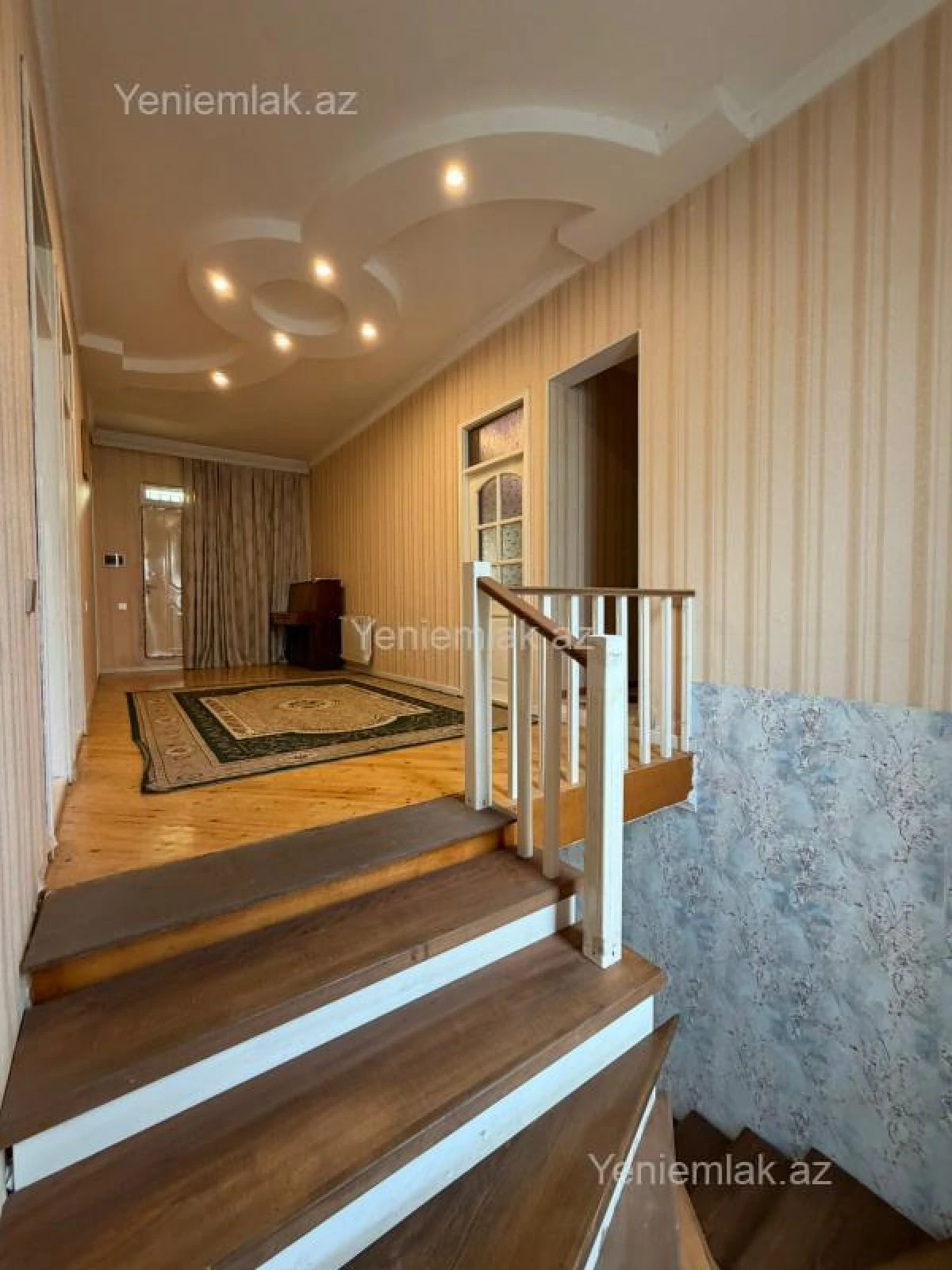 Satılır 7 otaqlı həyət evi 220 m²