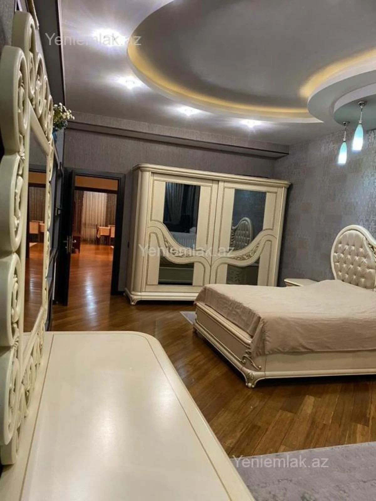 Satılır 3 otaqlı yeni tikili 155 m²