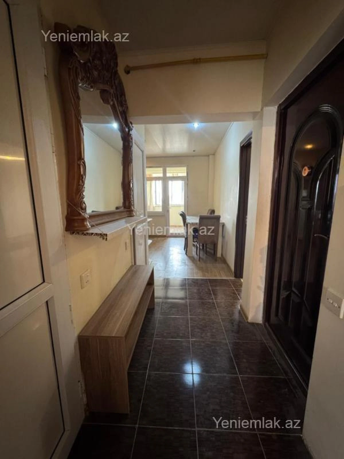 Satılır 3 otaqlı köhnə tikili 55 m²