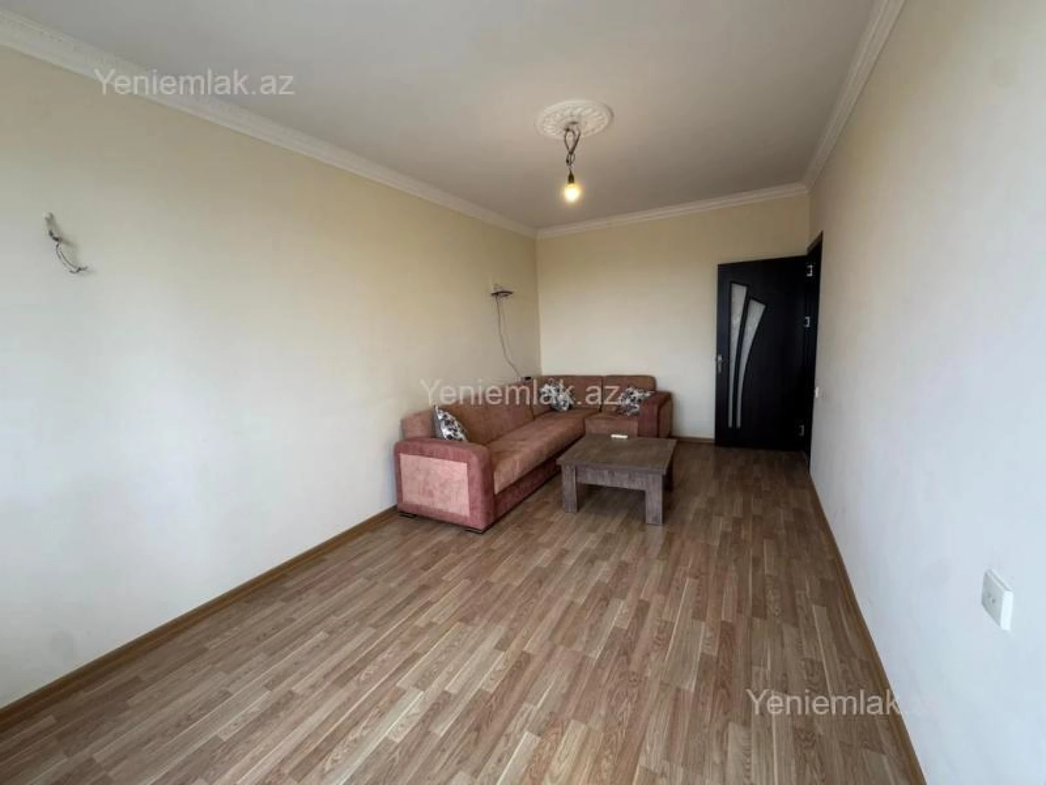 Satılır 3 otaqlı köhnə tikili 55 m²