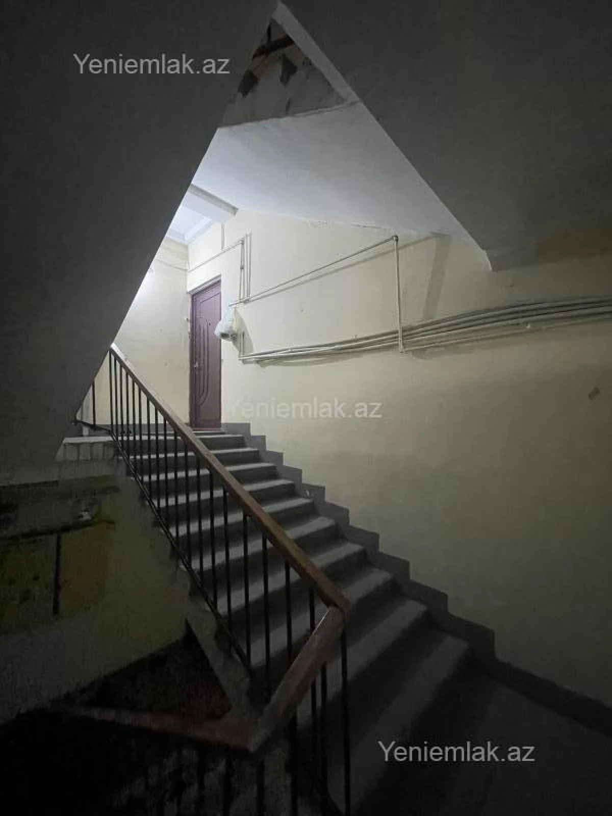 Satılır 3 otaqlı köhnə tikili 72 m²