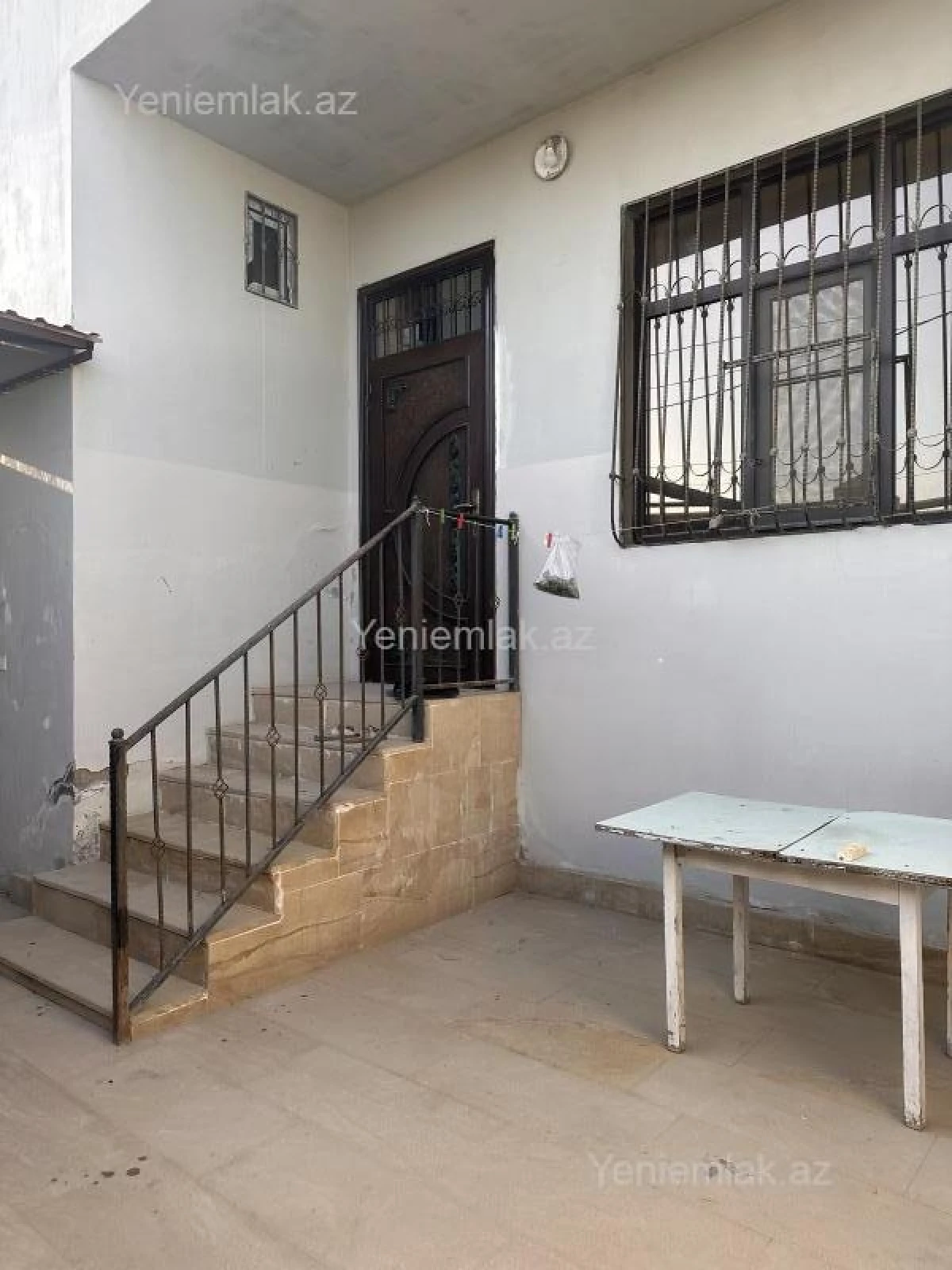 Satılır 4 otaqlı həyət evi 170 m²