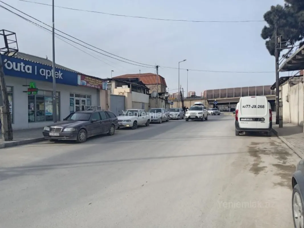 Satılır 6 otaqlı həyət evi 160 m²