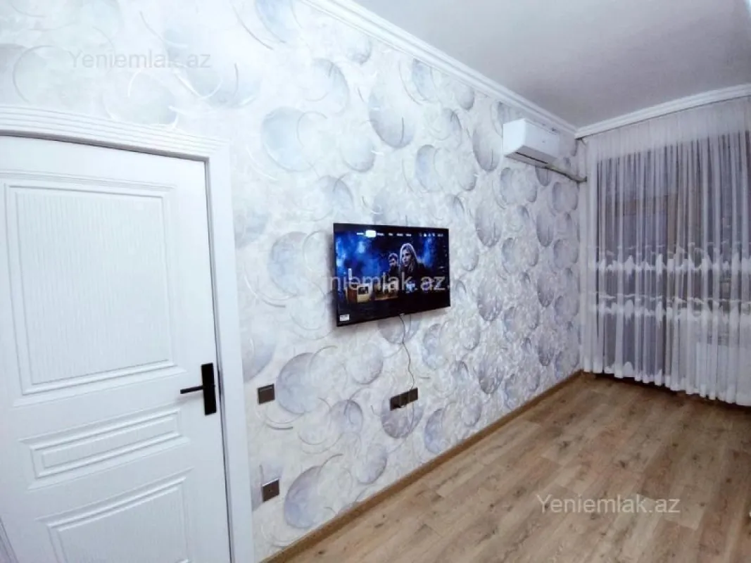 Satılır 3 otaqlı yeni tikili 60 m²
