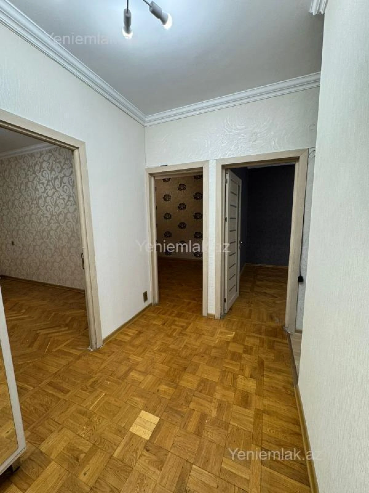 Satılır 3 otaqlı köhnə tikili 85 m²