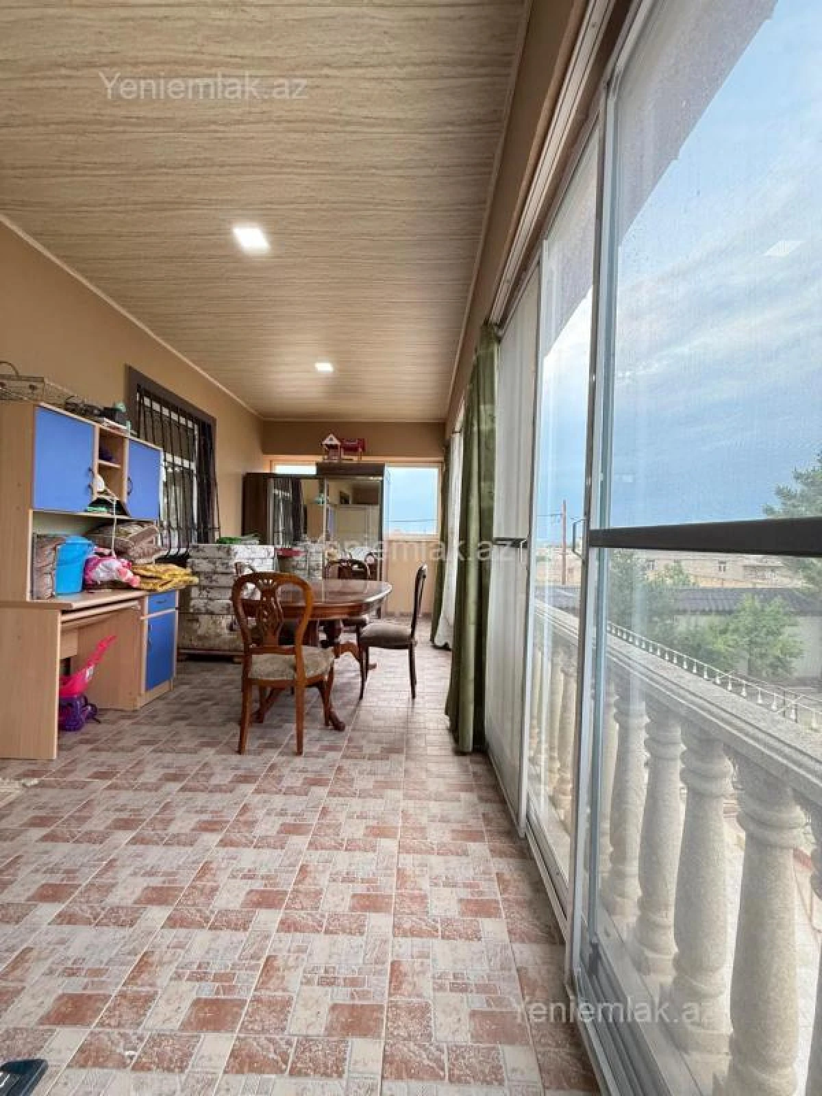 Satılır 5 otaqlı həyət evi 210 m²