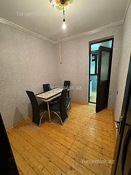 Satılır 3 otaqlı köhnə tikili 55 m²