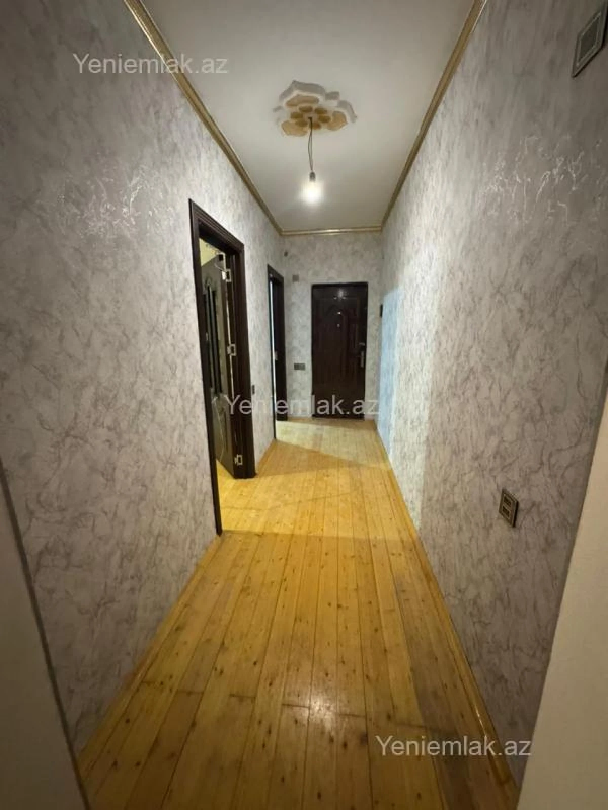 Satılır 3 otaqlı köhnə tikili 55 m²