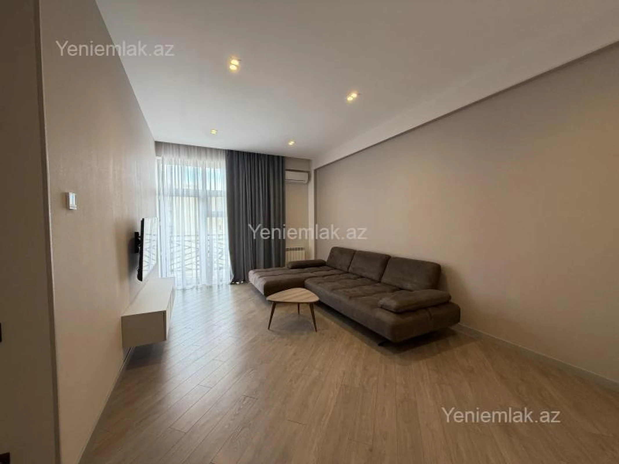 Satılır 4 otaqlı yeni tikili 135 m²