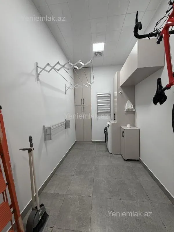 Satılır 4 otaqlı yeni tikili 135 m²