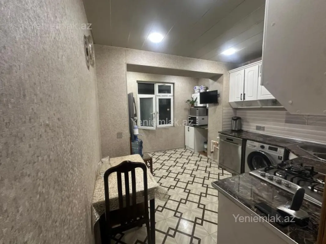 Satılır 3 otaqlı köhnə tikili 65 m²