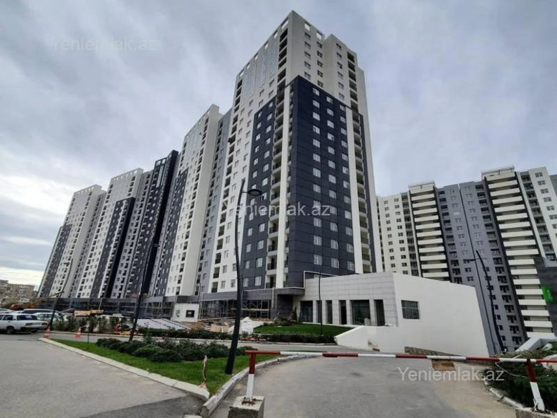 Satılır 3 otaqlı yeni tikili 78 m²