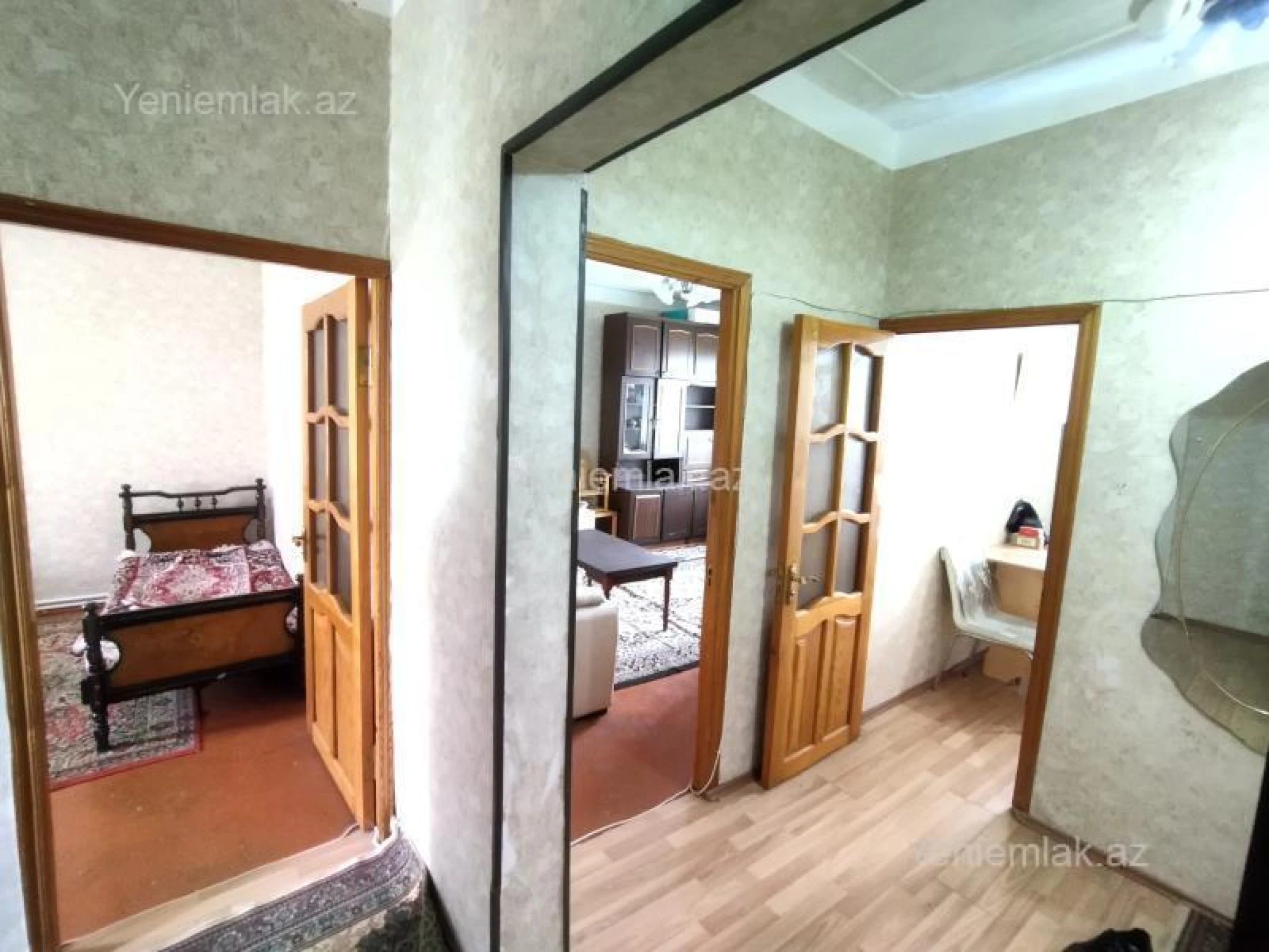 Satılır 2 otaqlı köhnə tikili 55 m²