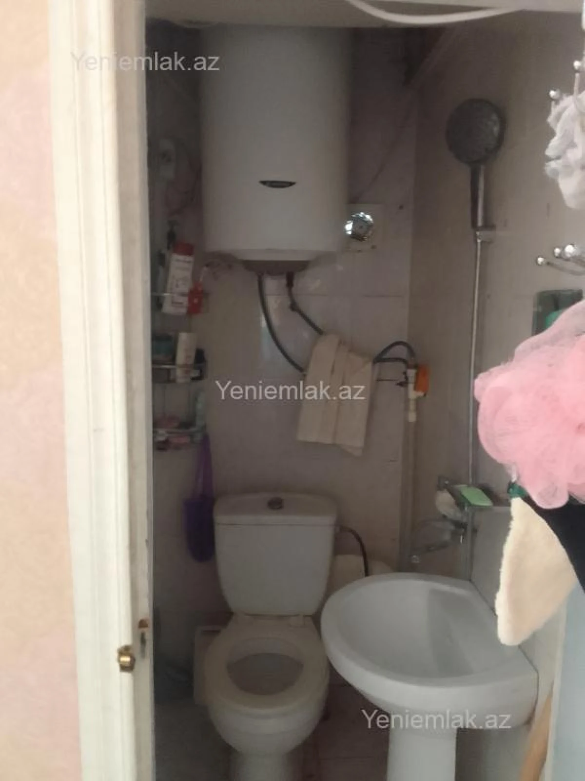 Satılır 1 otaqlı köhnə tikili 28 m²