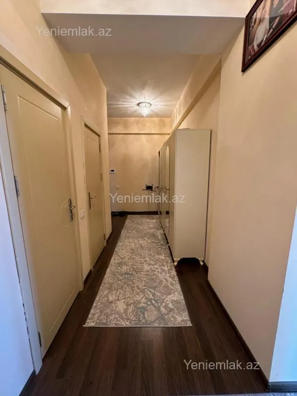 Satılır 2 otaqlı yeni tikili 75 m²