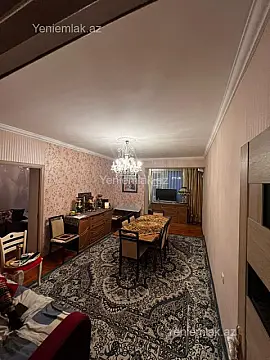 Satılır 3 otaqlı köhnə tikili 100 m²