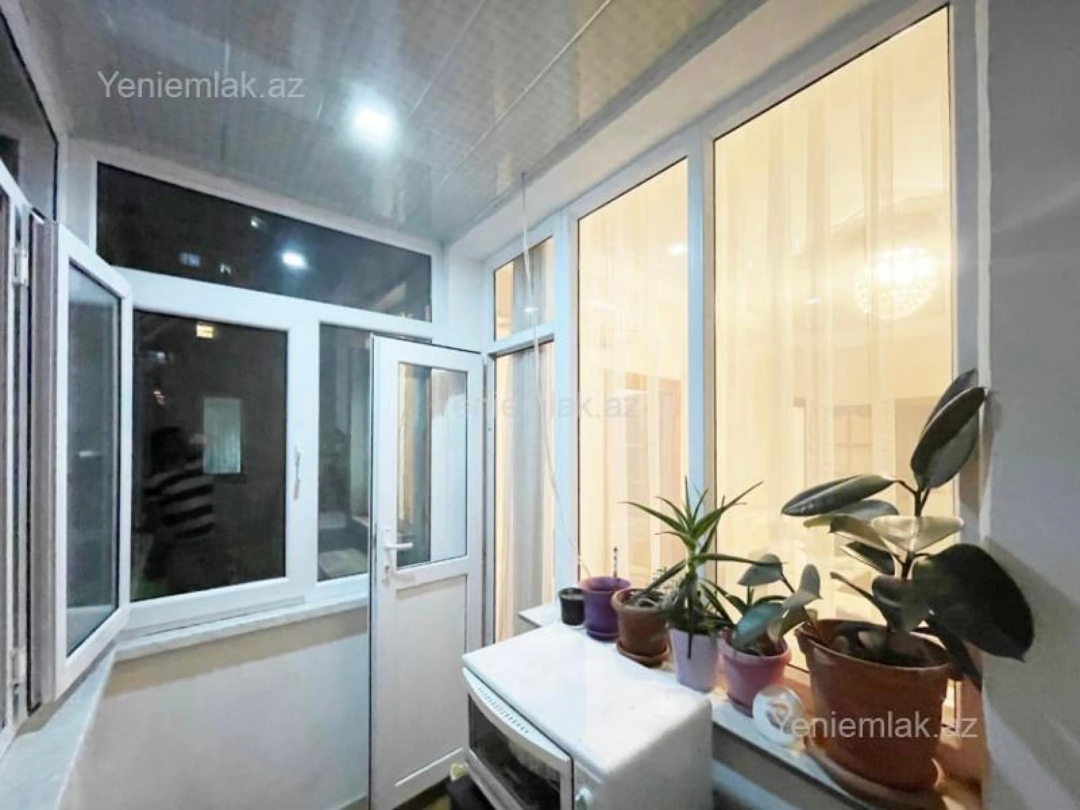 Satılır 2 otaqlı köhnə tikili 50 m²