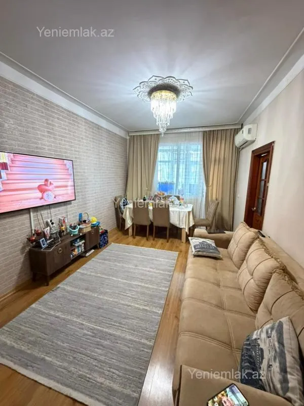 Satılır 2 otaqlı köhnə tikili 50 m²