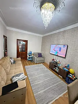 Satılır 2 otaqlı köhnə tikili 50 m²