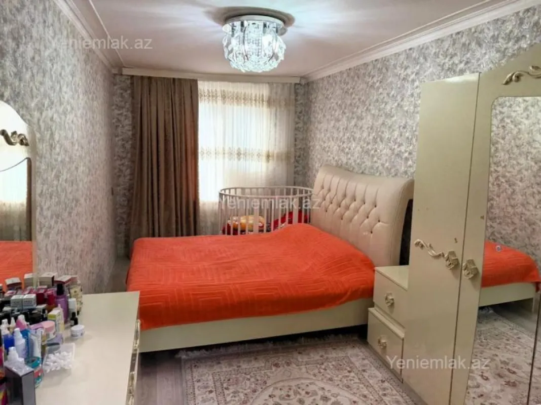 Satılır 3 otaqlı köhnə tikili 72 m²