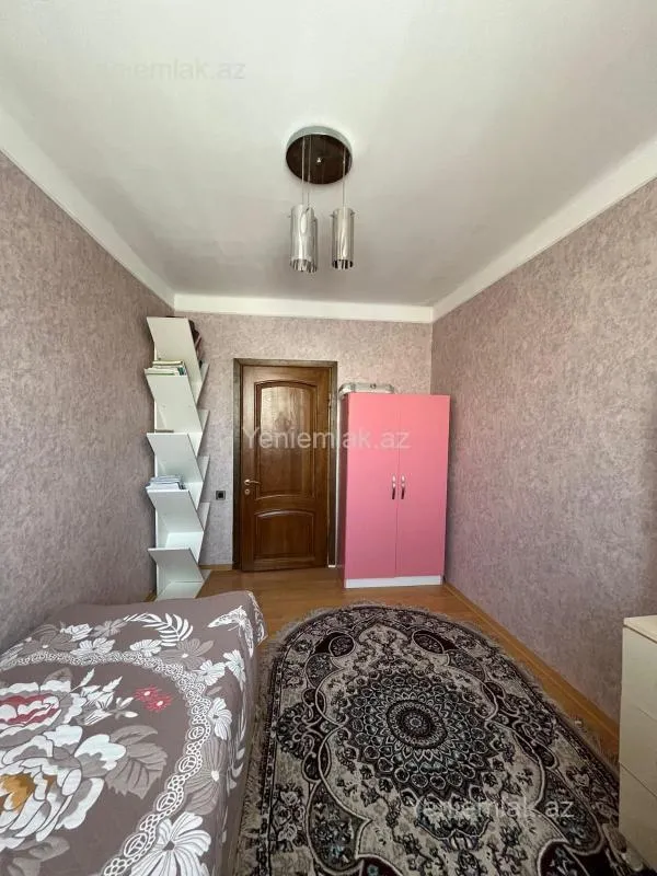 Satılır 4 otaqlı köhnə tikili 90 m²