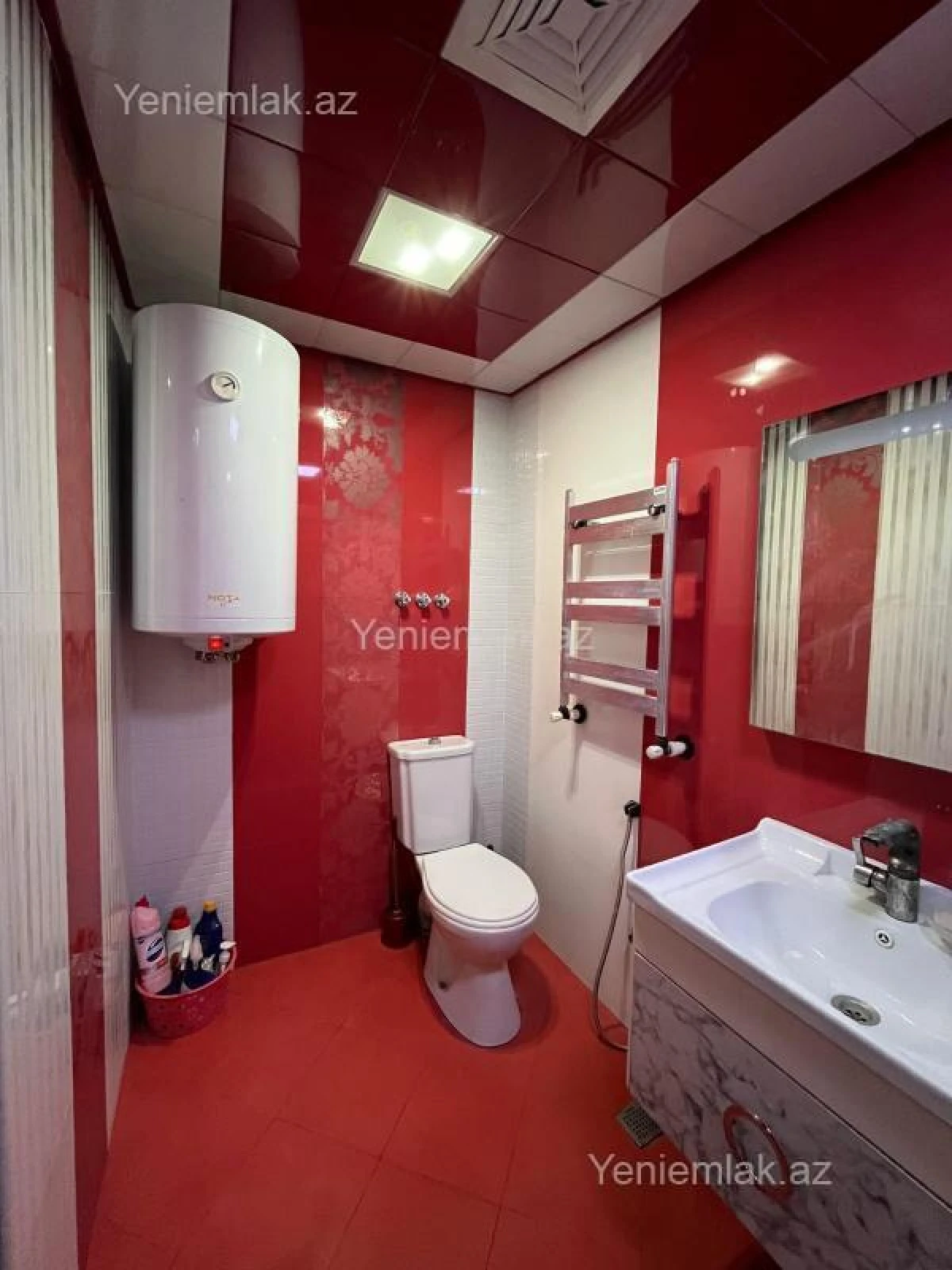 Satılır 4 otaqlı köhnə tikili 90 m²