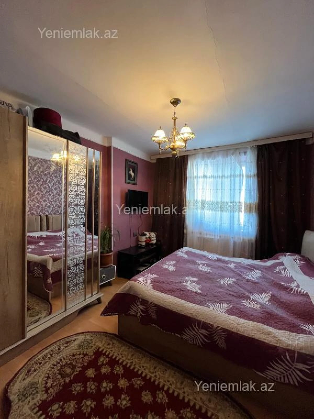 Satılır 4 otaqlı köhnə tikili 90 m²