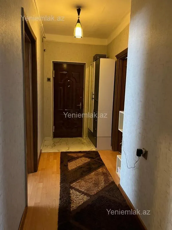 Satılır 4 otaqlı köhnə tikili 90 m²