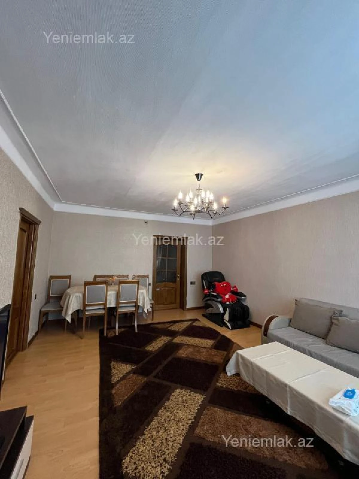 Satılır 4 otaqlı köhnə tikili 90 m²
