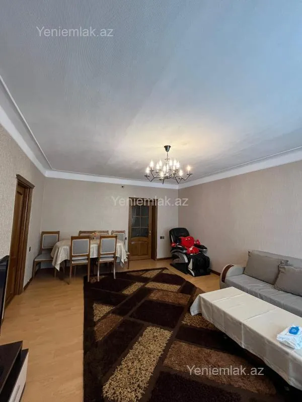 Satılır 4 otaqlı köhnə tikili 90 m²
