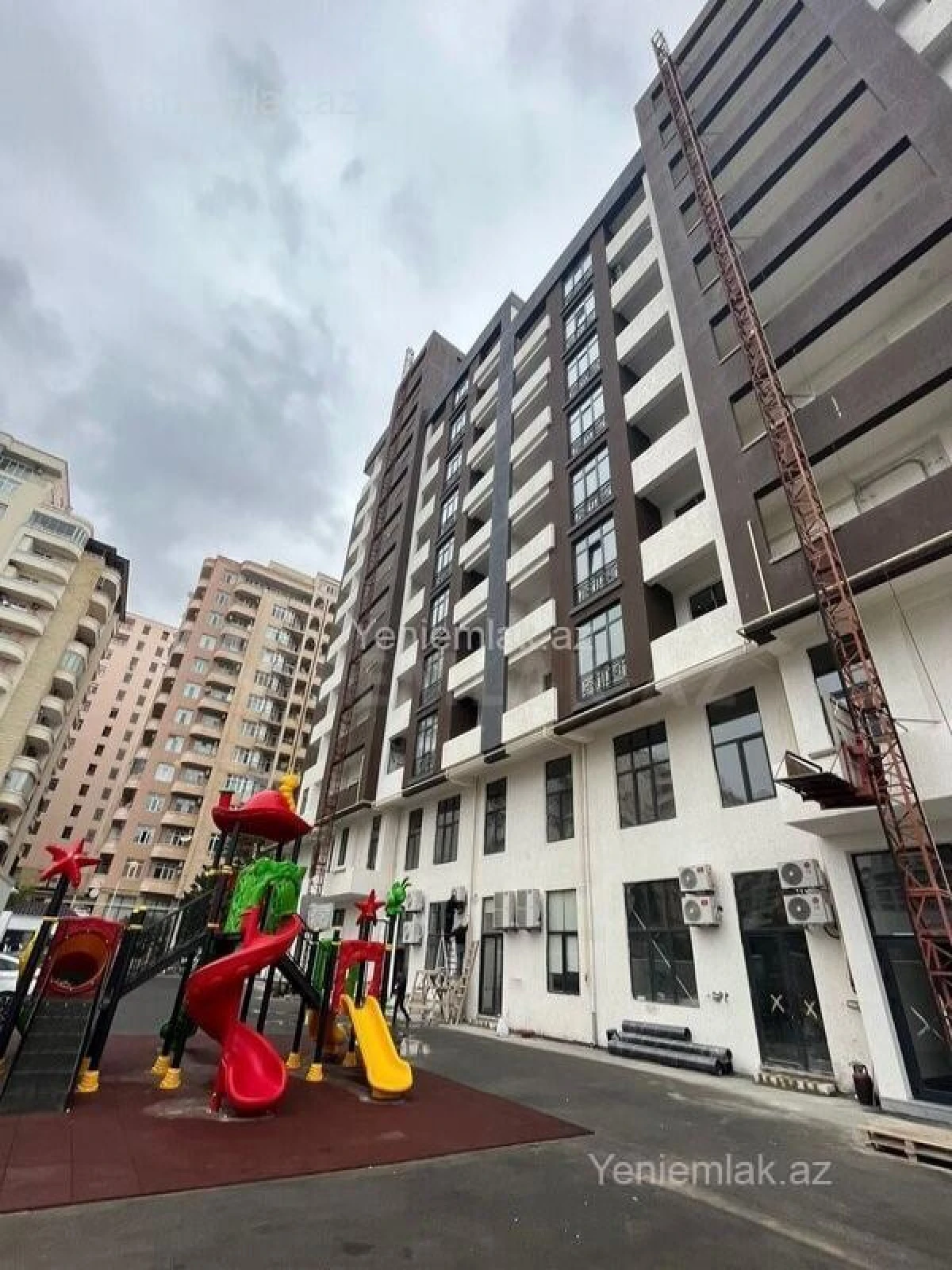 Satılır 2 otaqlı yeni tikili 100 m²