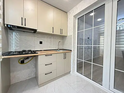 Satılır 2 otaqlı köhnə tikili 40 m²