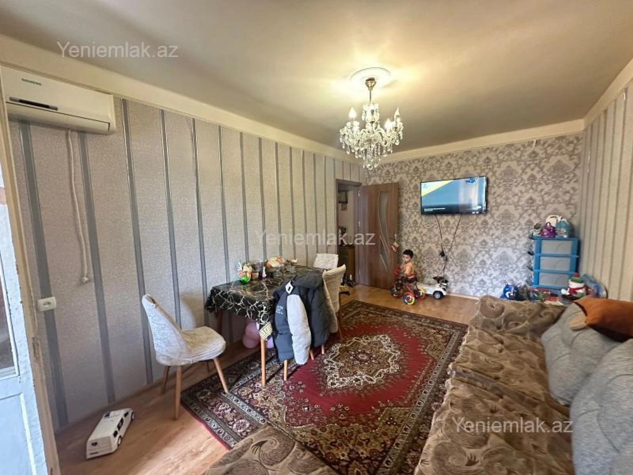 Satılır 2 otaqlı köhnə tikili 40 m²