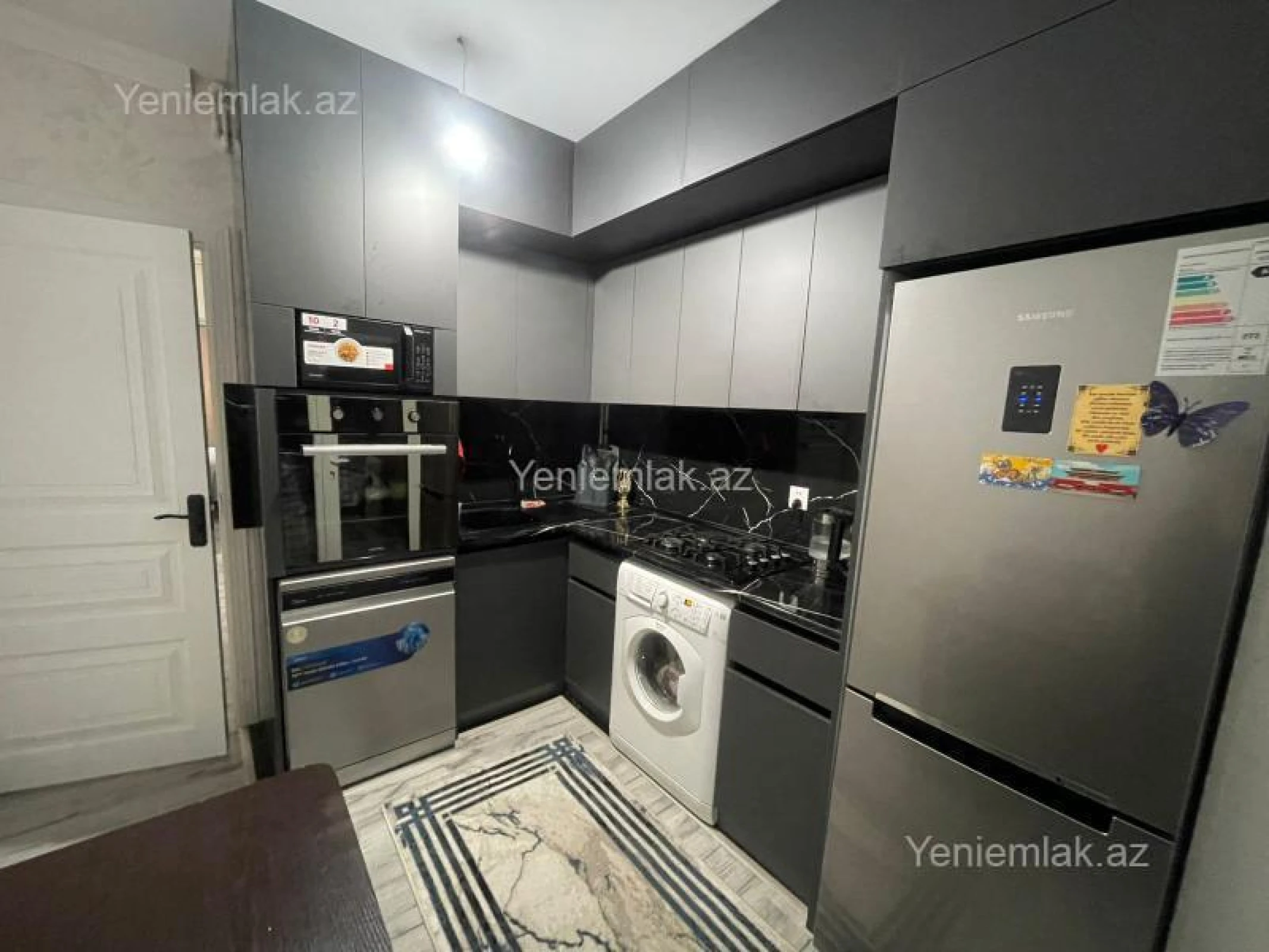 Satılır 4 otaqlı köhnə tikili 105 m²