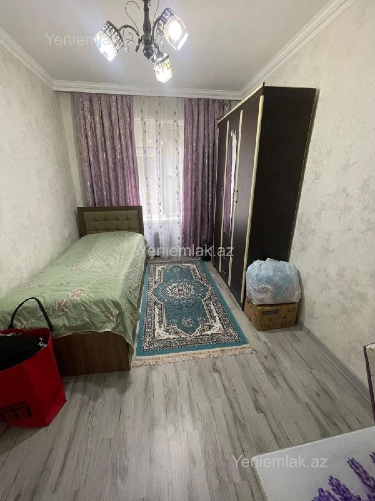 Satılır 4 otaqlı köhnə tikili 105 m²