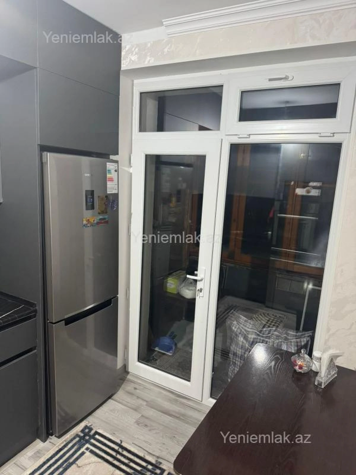 Satılır 4 otaqlı köhnə tikili 105 m²