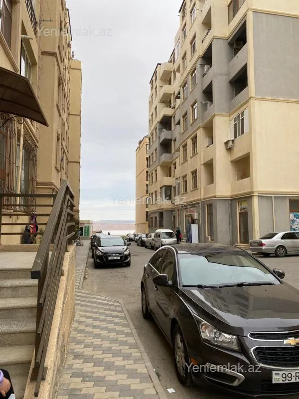 Satılır 2 otaqlı yeni tikili 70 m²