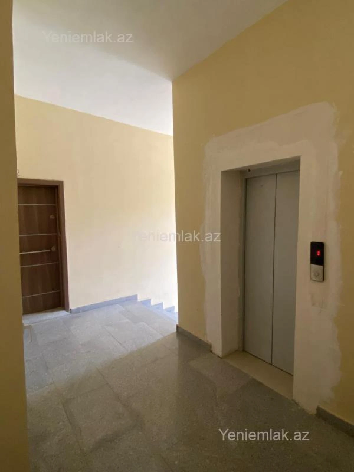 Satılır 2 otaqlı yeni tikili 70 m²