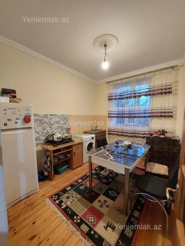 Satılır 3 otaqlı həyət evi 100 m²